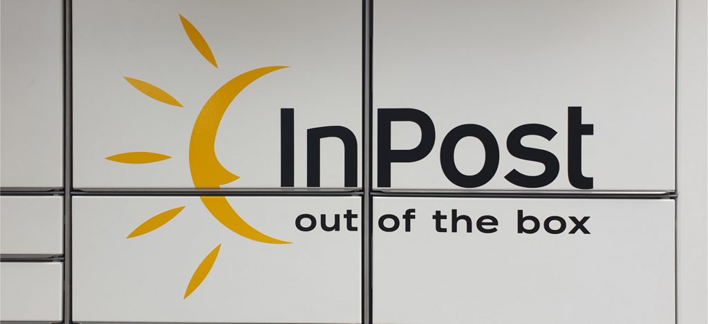 InPost izi to nowa usługa, nad którą pracuje operator paczkomatów. Co jednak będzie kryło się pod nowym brandem? Czy InPost izi nastąpi Inpost Pay?